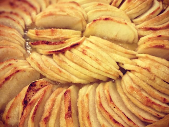 La tarte aux pommes sur pâte super sablée