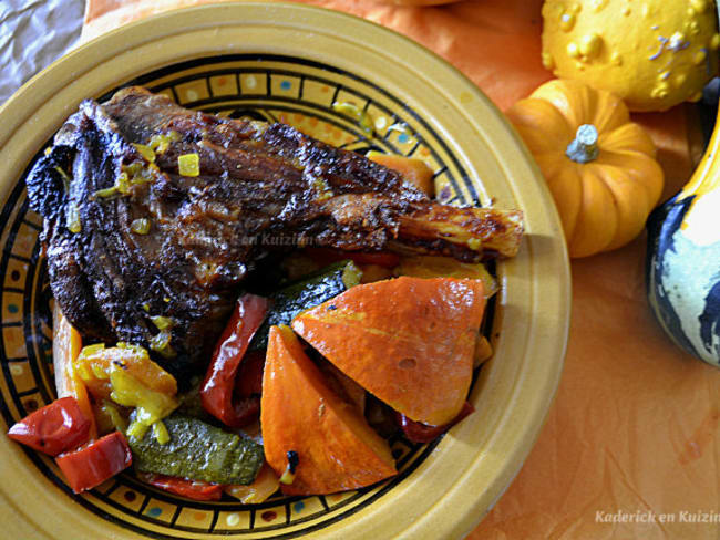 Souris d'agneau en tajine aux légumes d'automne, potimarron et poivrons