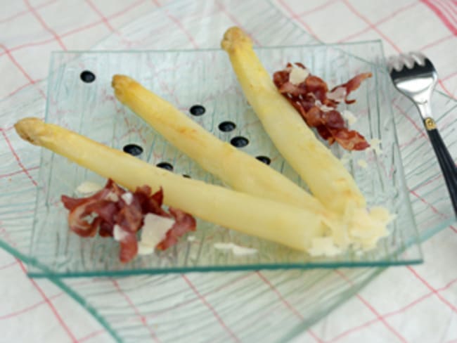 Poêlée d’asperges à l’italienne (parmesan, coppa, vinaigre balsamique...)