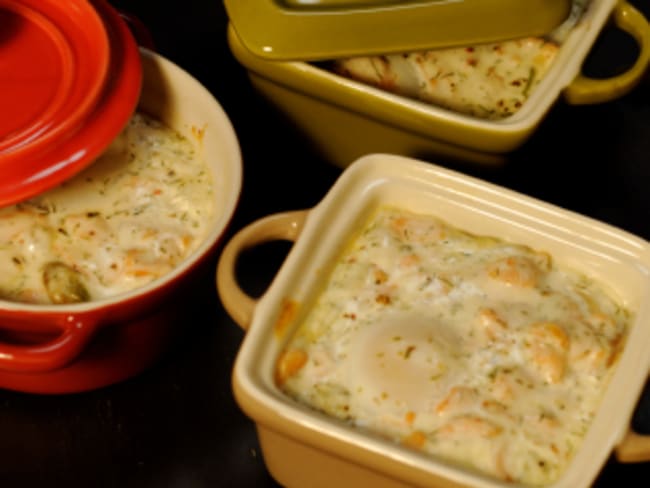 Œuf cocotte au saumon fumé sur sa fondue de poireaux