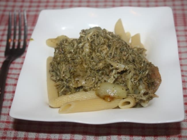 Penne sauce pesto au lapin