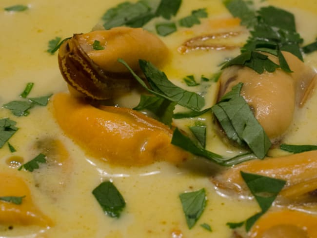 Velouté de moules au curry