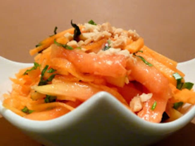 Salade asiatique de papaye carotte
