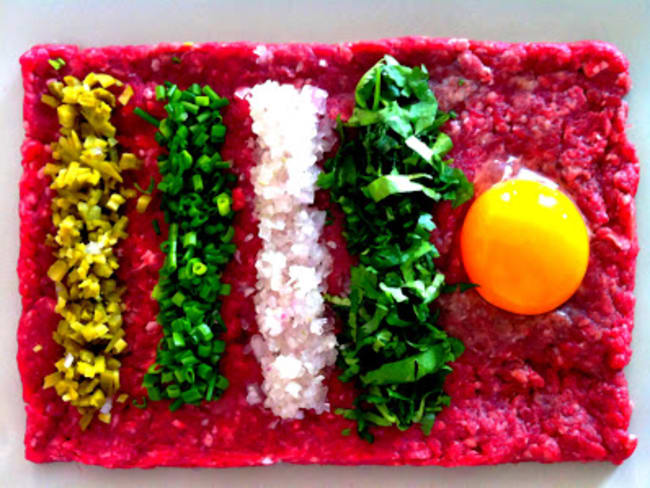 Variation de tartare de boeuf