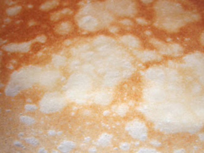 Pâte à crêpes au lait d'amande.