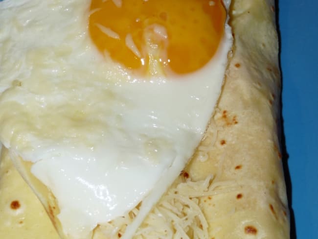 Crêpe jambon fromage