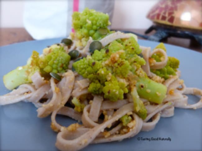 Chou romanesco aux tagliatelles et amandes