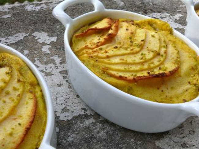 Gratin de pommes Golden à la poudre de pistache