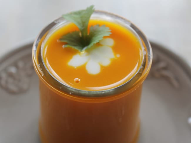 Potage potimarron - carottes - soupçon de lait de coco