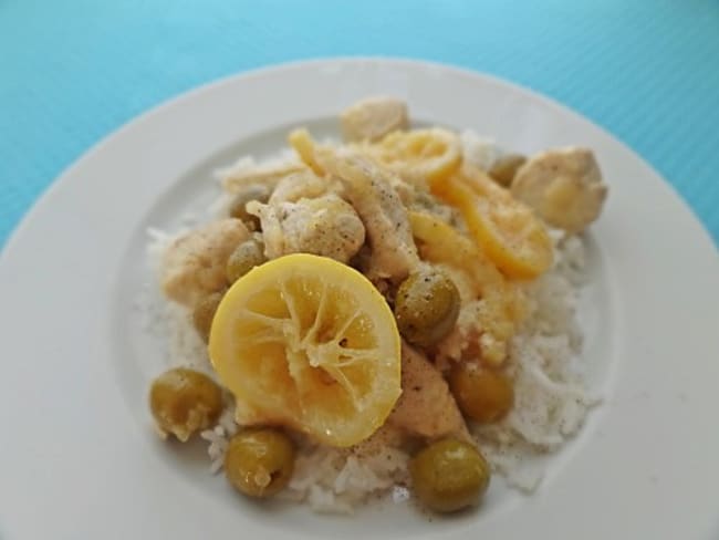 Poulet parfumé au citron et olives vertes