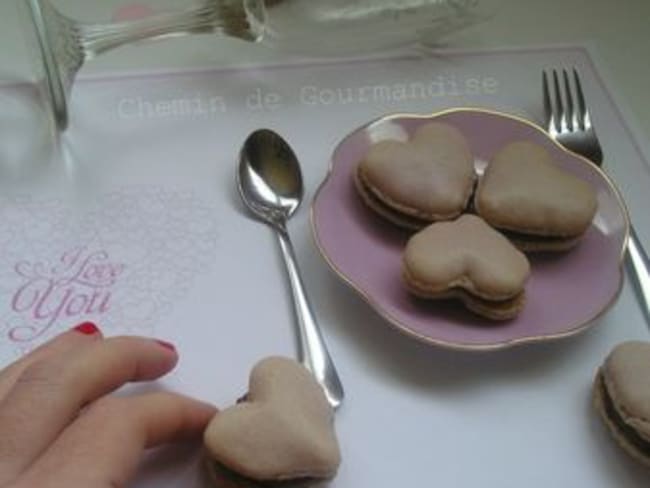 Macarons en coeur au Nutella