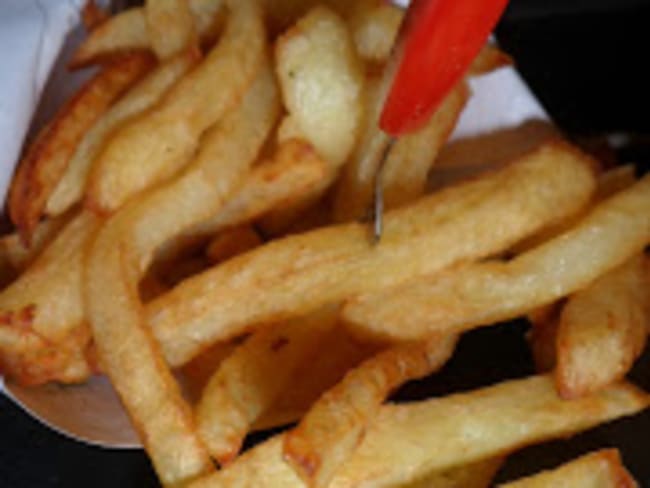 Frites croustillantes maison inratables en 4 astuces