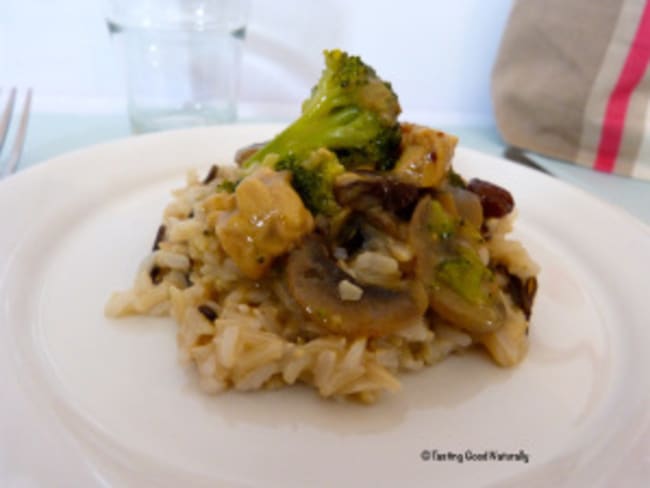 Tempeh au curry et sauce au lait de coco