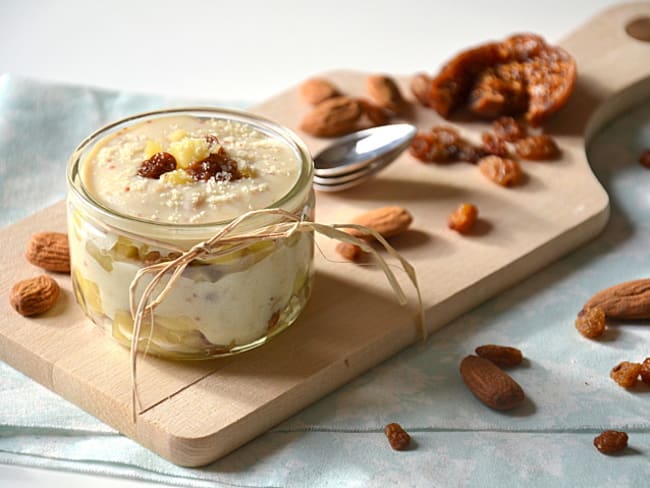 Crèmes de riz onctueuses aux pommes et fruits secs