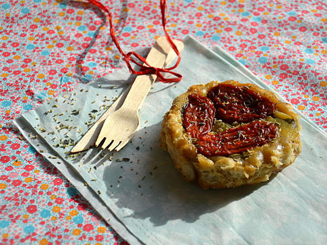 Tatin de courgettes et tomates séchées au farigoulo