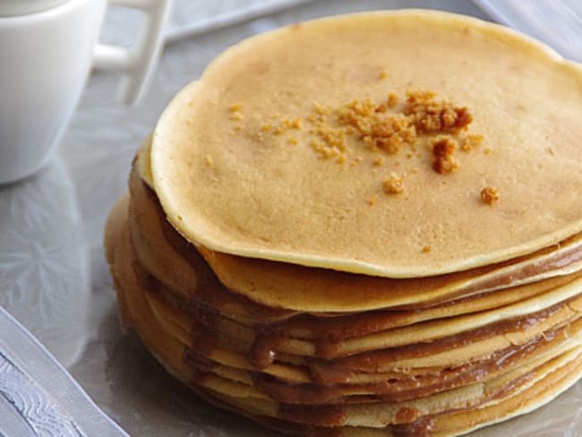 Gâteau de crêpes au chocolat au lait et pain d'épices