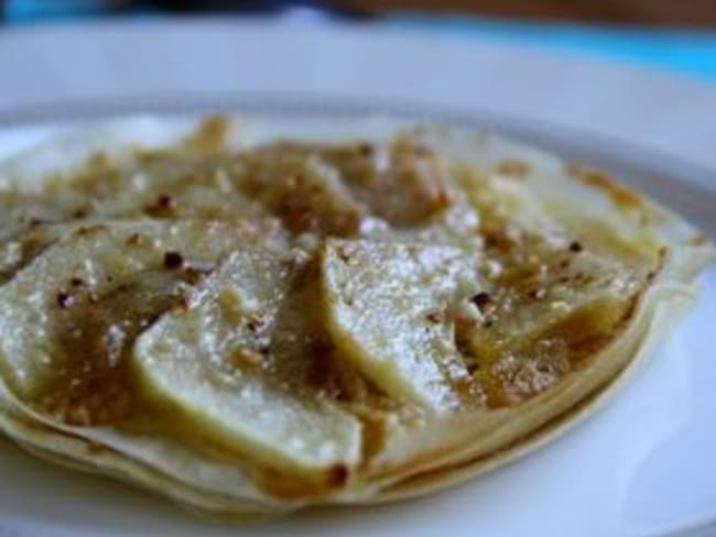 Tartes fines de bricks aux poires et à la crème d'amandes