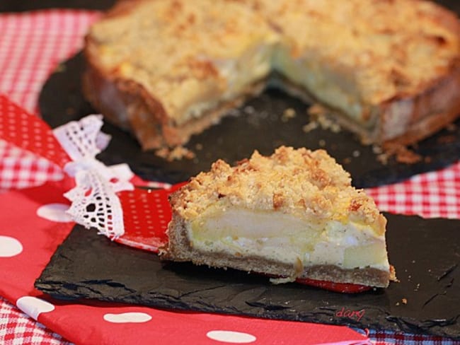 Tarte aux pommes à la crème vanille en crumble