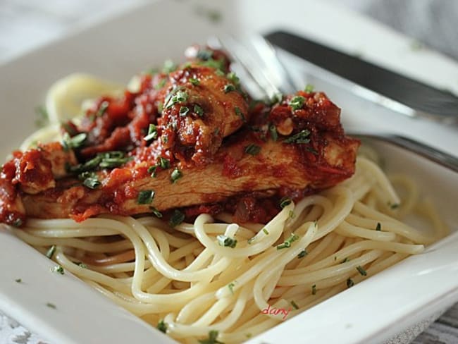 Filets de poulet et concassé de tomates au vinaigre de framboise