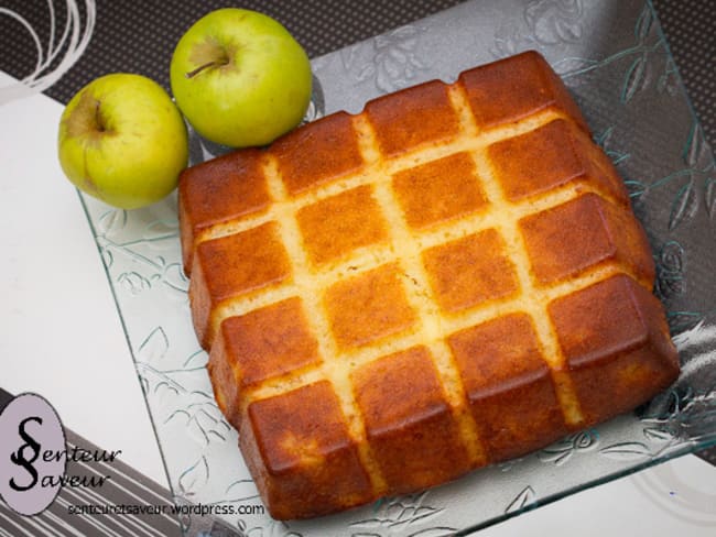 Gâteau au yaourt fondant aux pommes