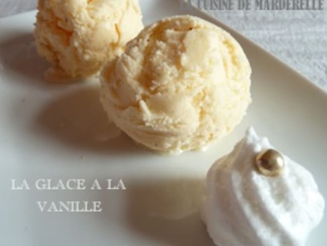 Délicieuse glace à la vanille