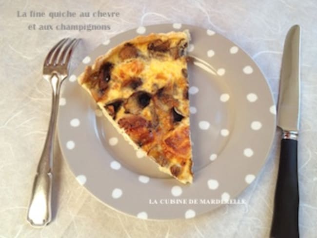 La fine quiche au chèvre et aux champignons