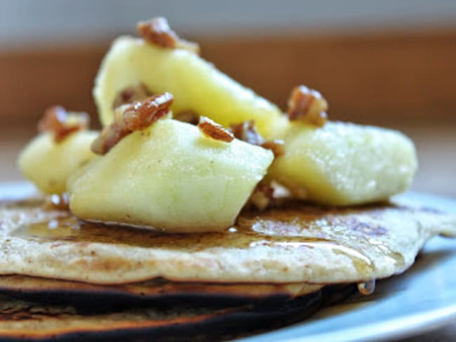 Pancakes aux pommes et sirop d'érable