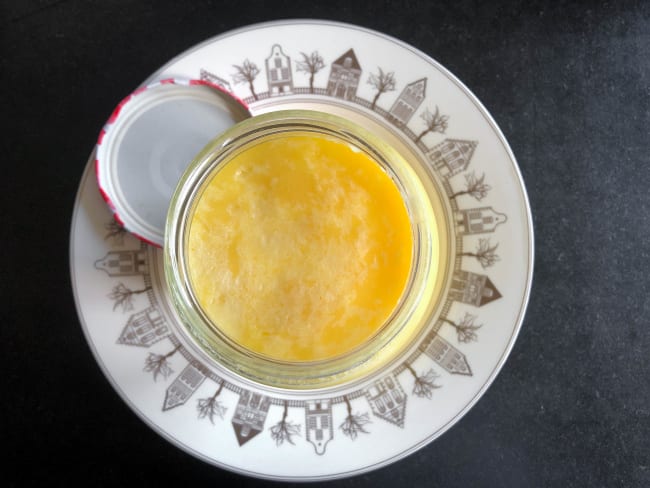 Pot de beurre clarifié maison ou ghee