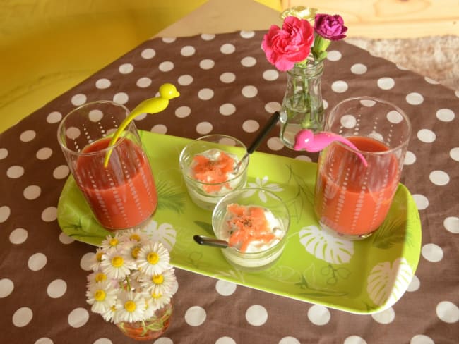 Verrine de concombre et saumon fumé