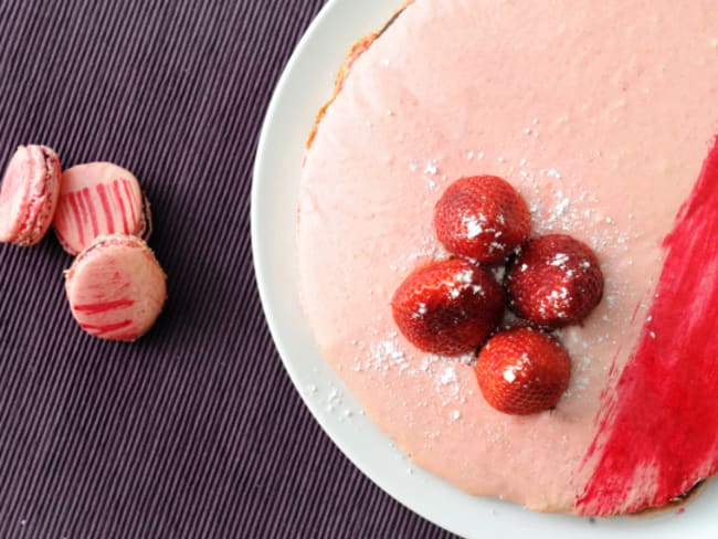 Macaron géant fraise et chocolat