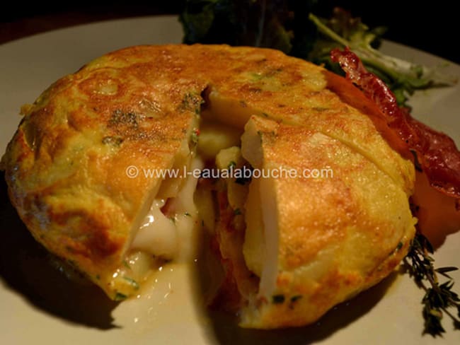 Tortilla de Patates Fourrée de Tomme de Chèvre et de Coppa