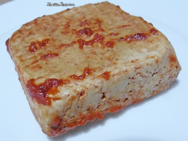 Tofu pressé maison à la tomate