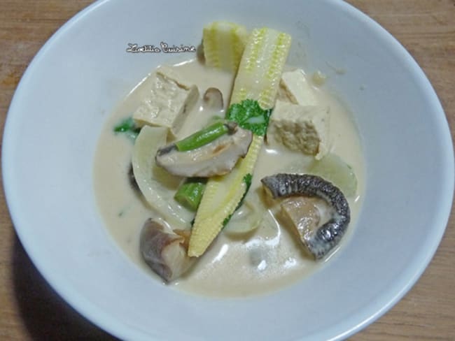 Soupe de lait de coco à la thaï