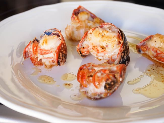 Médaillons de homard sautés au beurre moussant