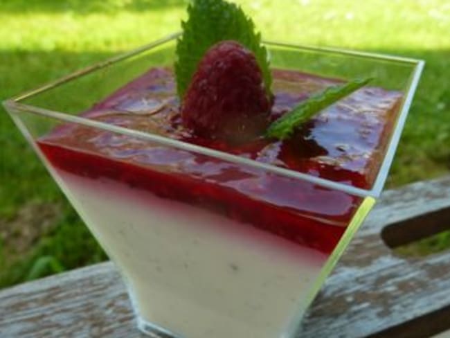 Panna Cotta Fromage blanc Framboises et Vanille