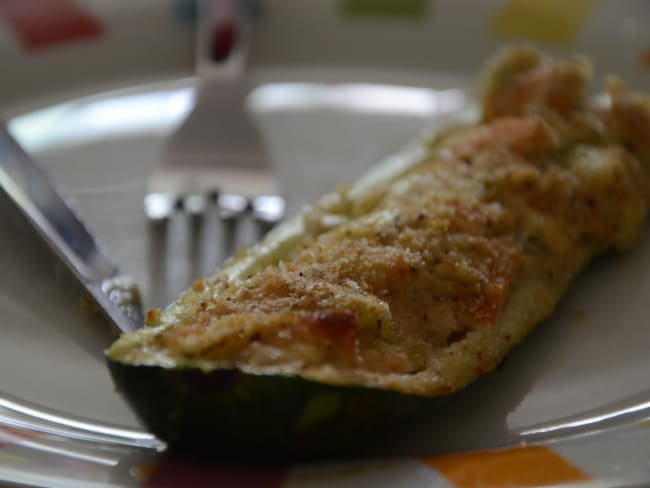 Courgettes farcies au saumon fumé, menthe et chèvre frais