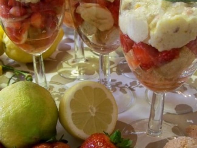 Verrines apéritives Malacucina aux fraises corses, brocciu, confiture de clémentines