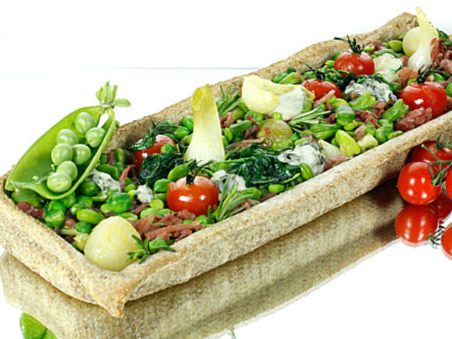 Tarte rustique aux jeunes légumes et au roquefort Papillon