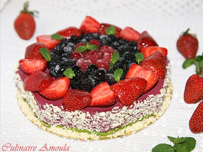 Entremet aux fruits rouges et pistache