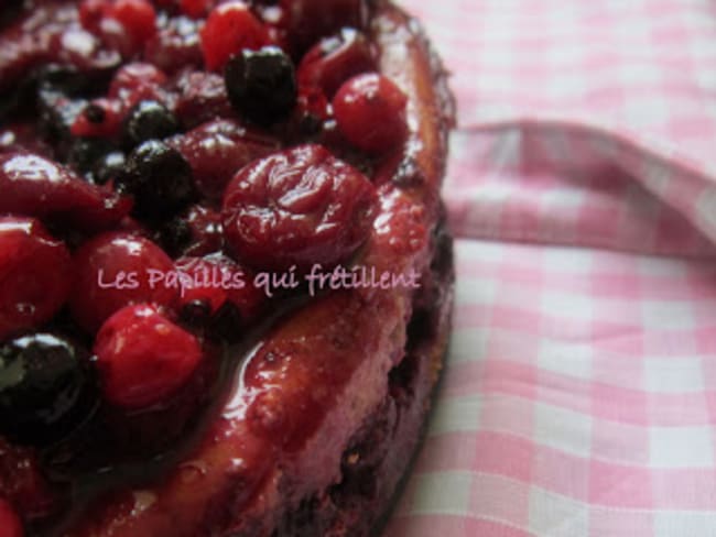 CHEESECAKE FRUITS ROUGES - VANILLE sur SPECULOOS