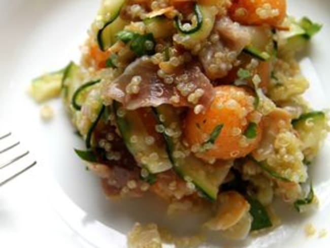 Salade de quinoa, courgette et billes de melon