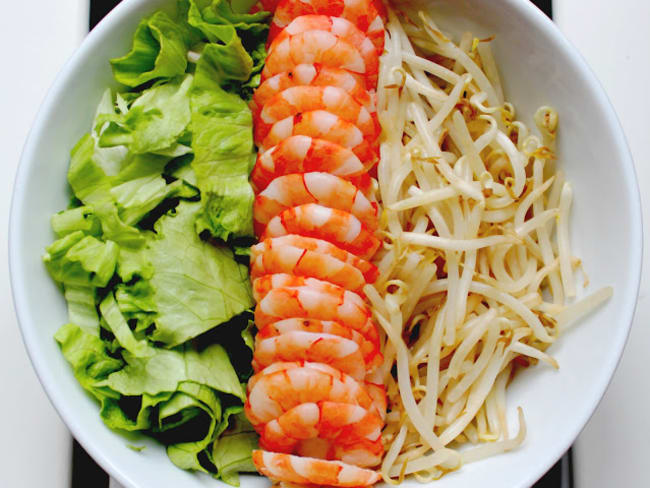 Salade de pousses de soja et crevettes