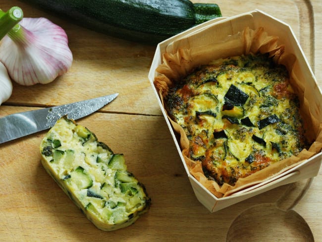 Flan de courgettes à l'ail et à la mozzarella