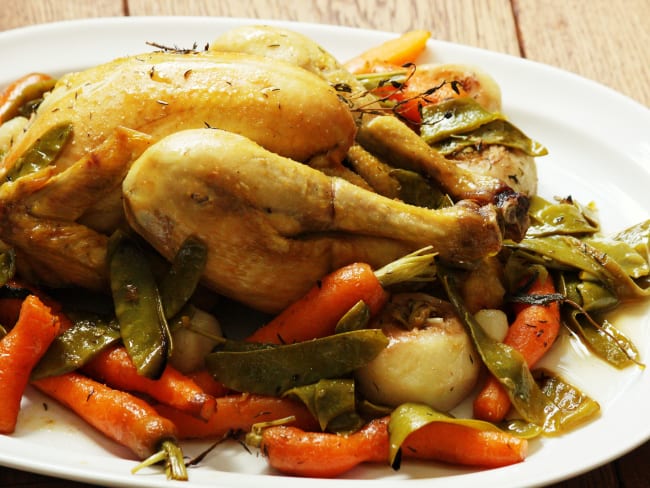 Poulet rôti et légumes primeurs