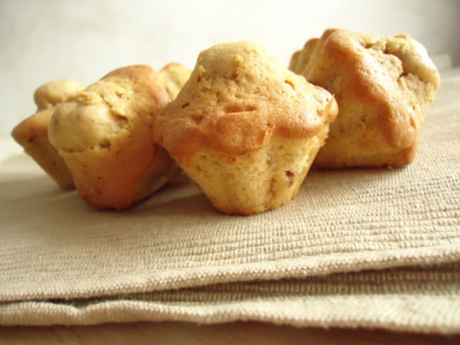 Petits gâteaux aux noix et au pralin