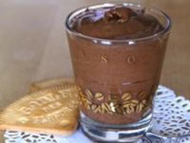 Mousse au chocolat aux oranges confites