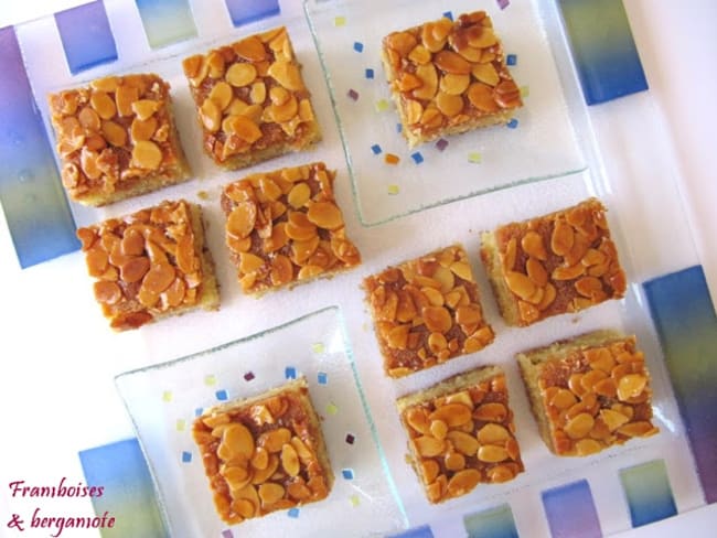 Carrés aux amandes caramélisées