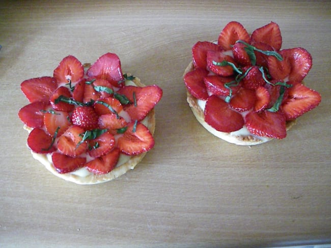 Tarte citron, fraise, basilic