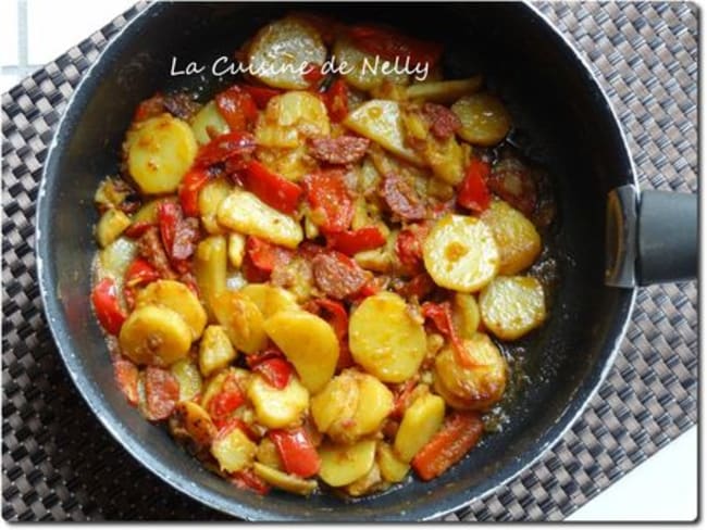 Poêlée de Pommes de terre, Poivron rouge, Fenouil, au Chorizo et Curcuma