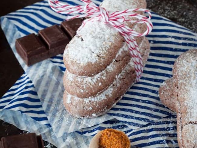 Biscuits à la cuillère chocolat et piment d’Espelette